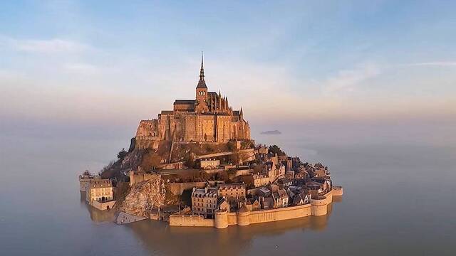 Mont Saint Michel.