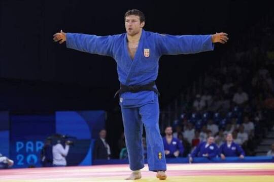 El judoca Majdov, duramente sancionado por la Federación Internacional ¡porque se santiguó en París!