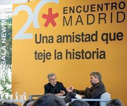 Una escena del EncuentroMadrid de 2023 con el arzobispo Luis Argüello