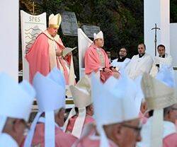 Homilía de Francisco en Ajaccio.