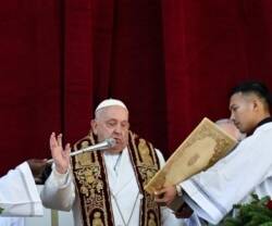 El Papa Francisco en la bendición Urbi et Orbi.