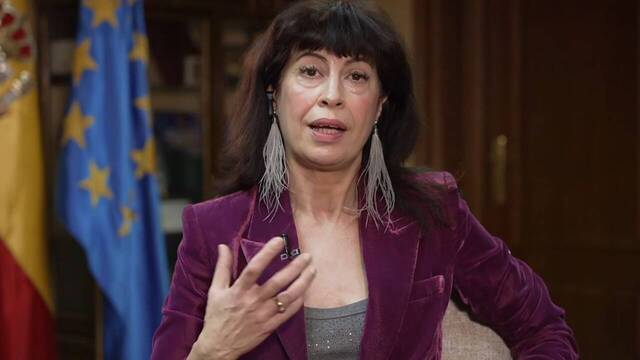 Negar la comunión a quien esté en pecado «es inconstitucional», dice la ministra de Igualdad